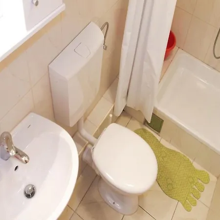 Apartment Srzi 1 *