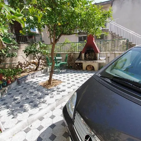 Srzi 1 Apartment Makarska
